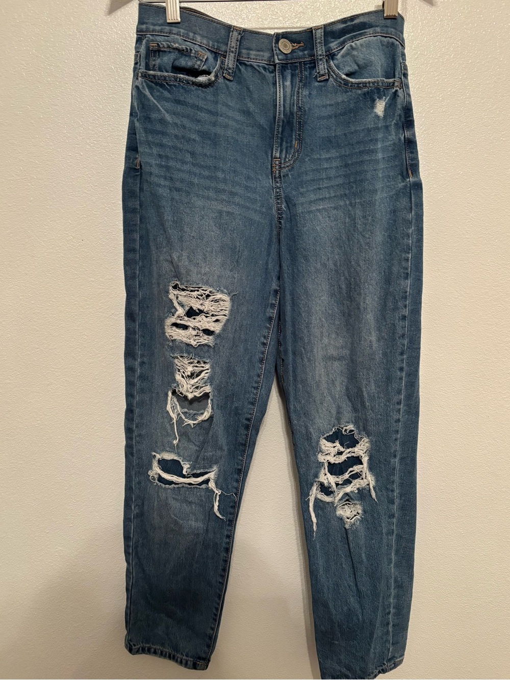 SO brand high-rise curvy mom jeans 3/26